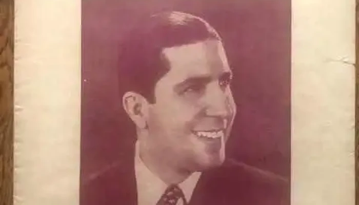 2 partituras una con Tango cantado por Gardel