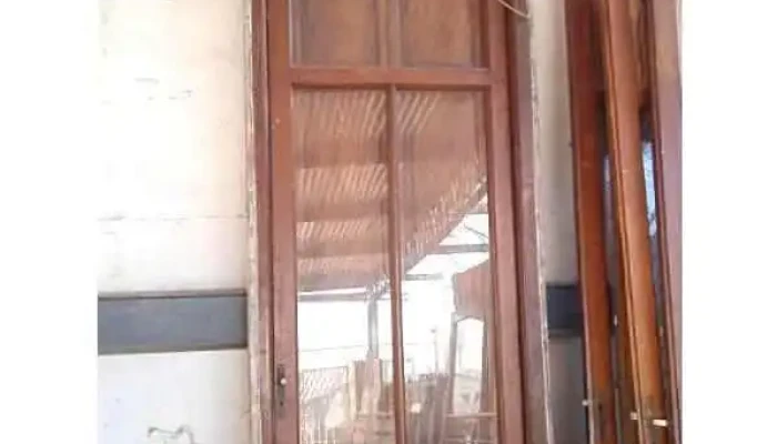 2 Puertas vidriadas
