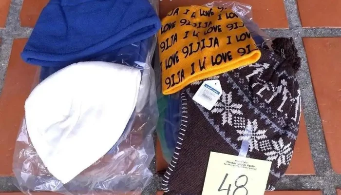 20 gorros de lana y polar