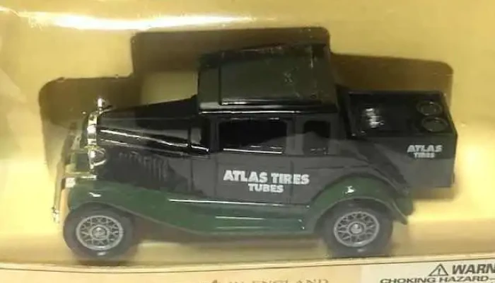 3 Autos De Coleccion En Sus Envases -  2 - 30-07-2021