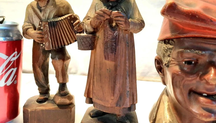 3 Tallas De Madera Personajes Y Busto En 2 - 05-06-2021