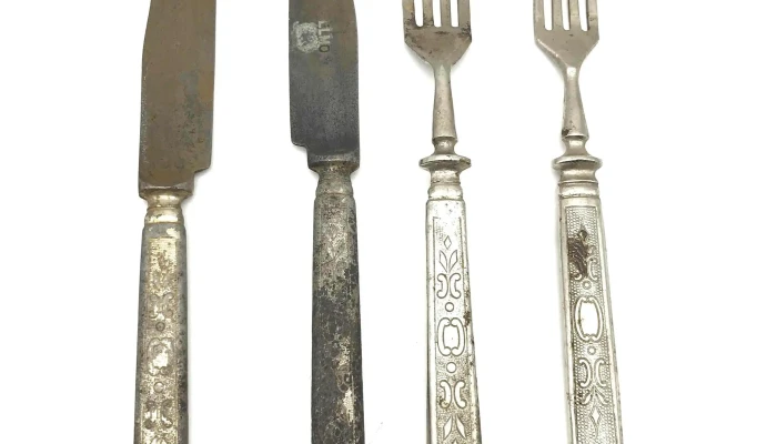 4 Cubiertos Antigos
