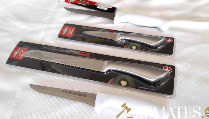 4 cuchillos varios
