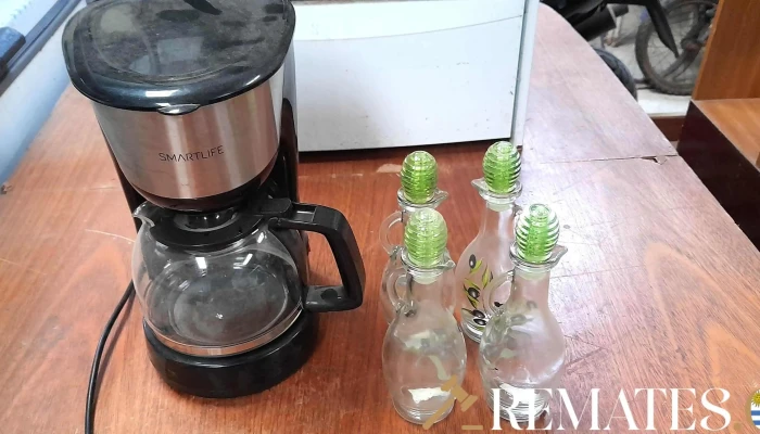 4 vinagreras y cafetera