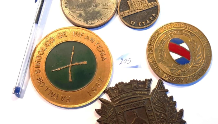 5 medallas militares Uruguayas
