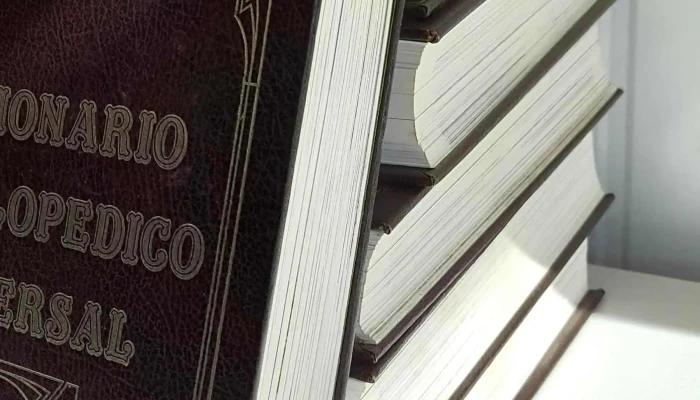 7 Tomos Diccionarios Enciclopedia Univer 2 - 17-06-2021