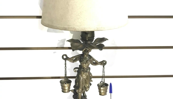 Antigua Lampara De Bronce