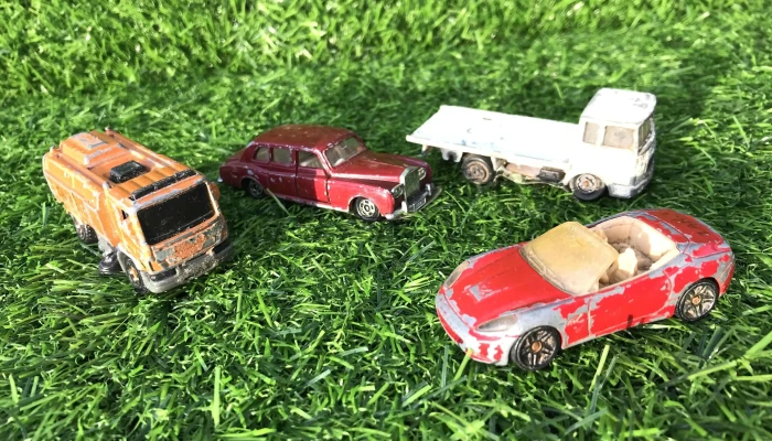 Autos De Metal