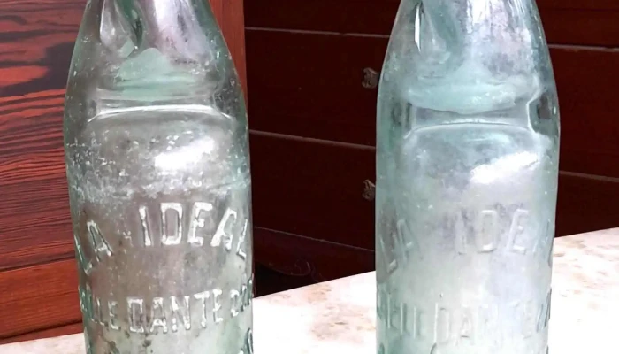 Botellas de gaseosa bolita La Ideal  años 1900