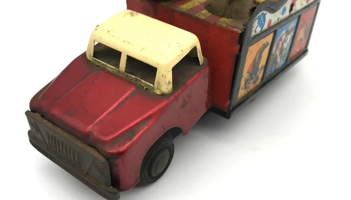 Camion De Chapa Con Animales