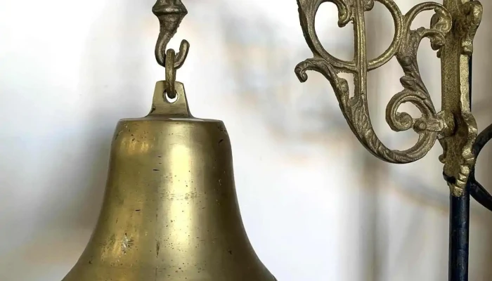 Campana En Bronce Con Mensula 016 Diam 1 - 06-12-2020