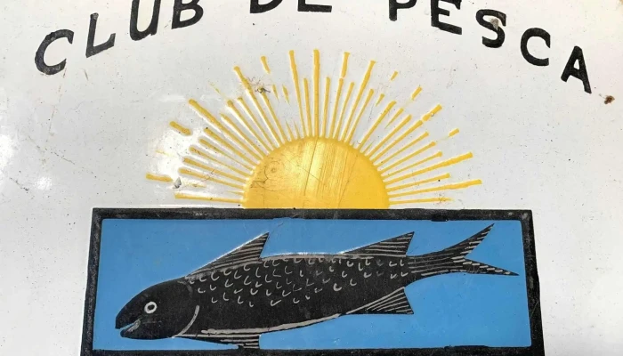 Chapa Esmaltada Club De Pesca 035 X 0 2 - 06-12-2020
