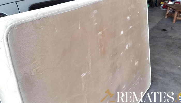 colchon de 2 plazas amarillo de espuma