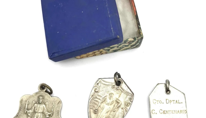 Coleccion De Medallas Y Monedas -  2 - 22-08-2021