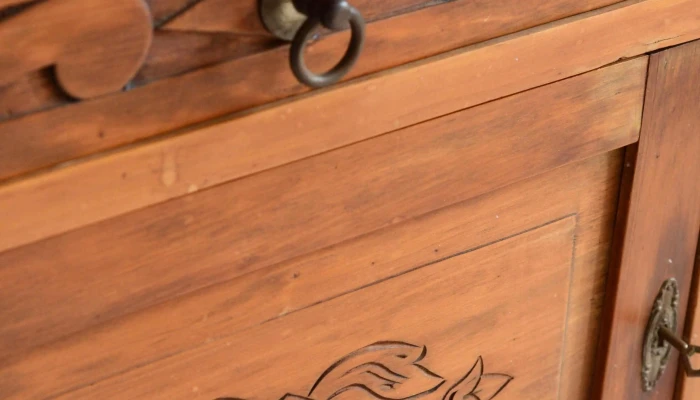 Comoda En Madera Trabajada -  2 - 15-08-2021