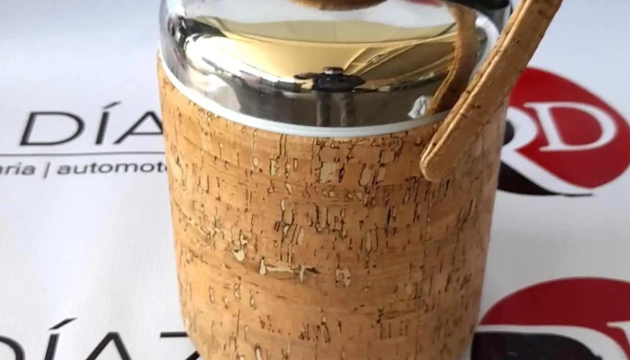 conservadora con pinza para hielo