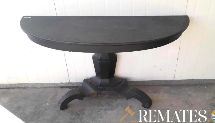 consola de madera color negro