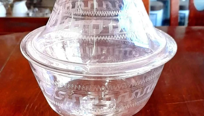 Copón cristal bombonera guarda griega con tapa sano