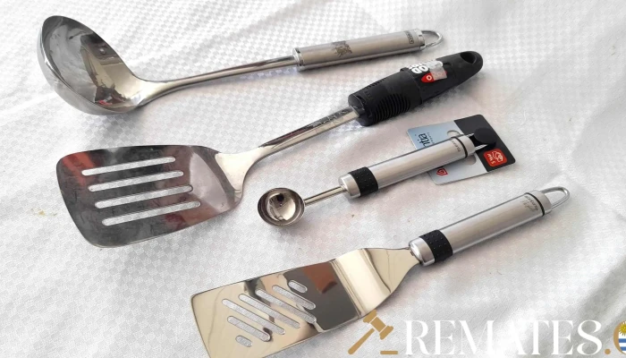 cucharon 2 espatulas y cucharita todo en acero inox