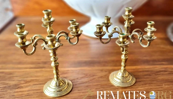 Dos Candelabros De Bronce Pequenos 7 Luc 1 - 17-06-2021