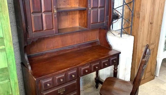 Escritorio Con Alzada Biblioteca Y Silla 1,17 X 0,47 X 1,90 Alto