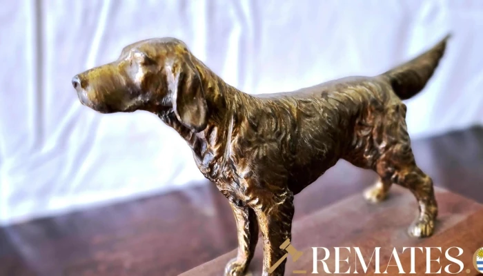 Estatuilla Perro En Bronce Sobre Madera -  2 - 17-06-2021