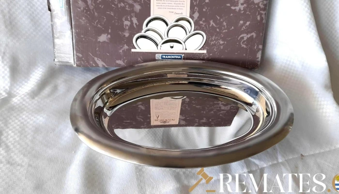 fuente redonda de acero inox
