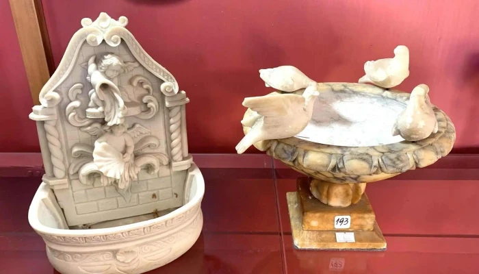 Fuentes De Sobremesa Biscuit Y Marmol Travertino