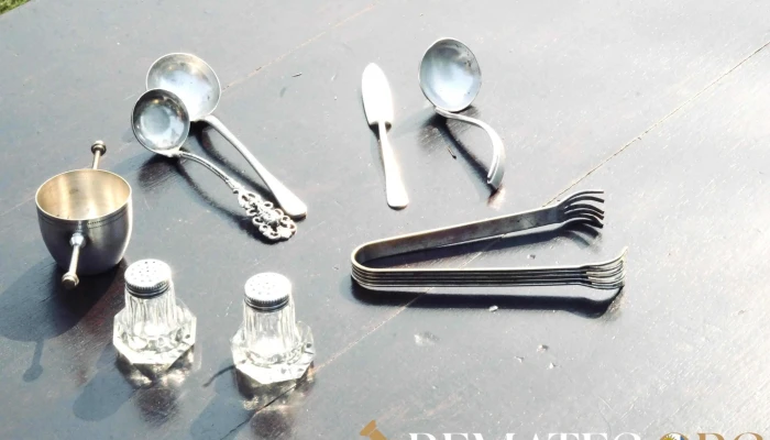 Lote 6 piezas 4 en plata y 2 condimentero en vidrio