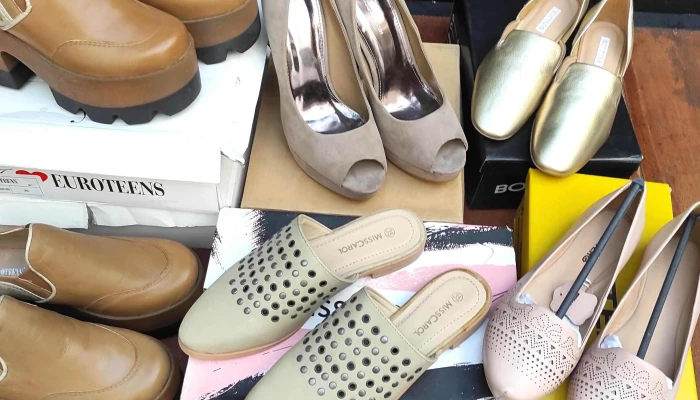 Lote de 6 pares de calazado de dama