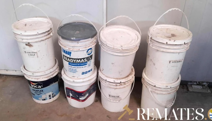 Lote De 8 Tachos Con Pinturas Varias