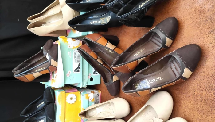 Lote De 9 Pares De Zapatos De Cuero Para 3 - 30-07-2021