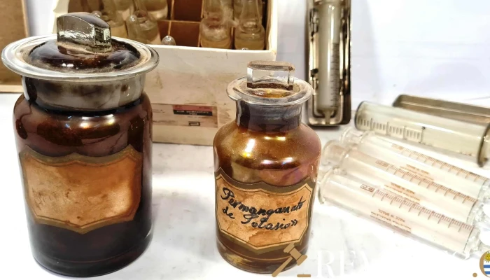 Lote De Farmacia Antiguo -  2 - 17-06-2021