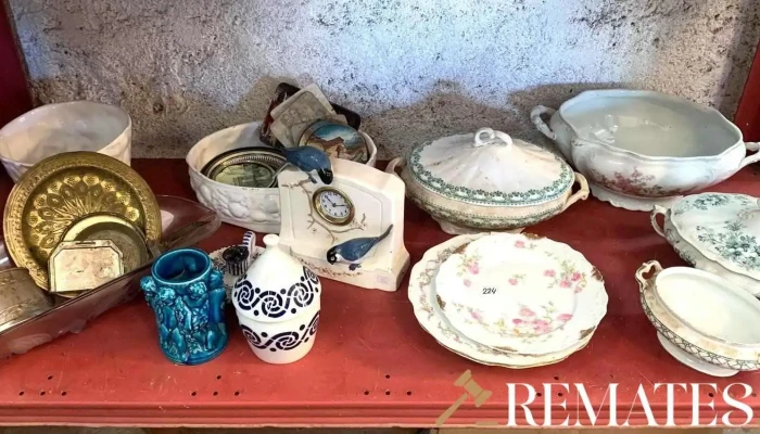 Lote De Guiseras Loza Y Adornos Varios