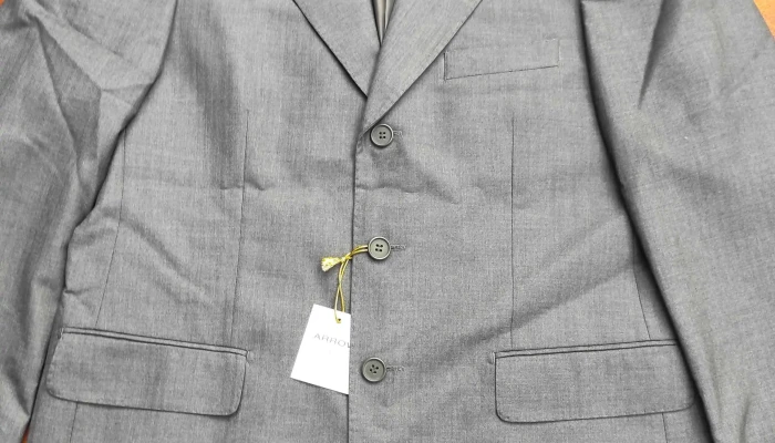 Lote de sacos de vestir y pantalones de caballero