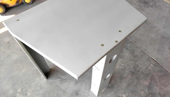 Mesa De 3 Patas Gris -  3 - 17-06-2021