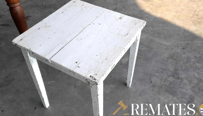 Mesa De Madera Pintada De Blanco -  2 - 17-06-2021