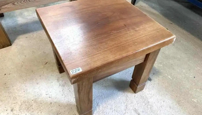 Mesa Ratona En Cedro 049 X 049 X 045 1 - 06-12-2020