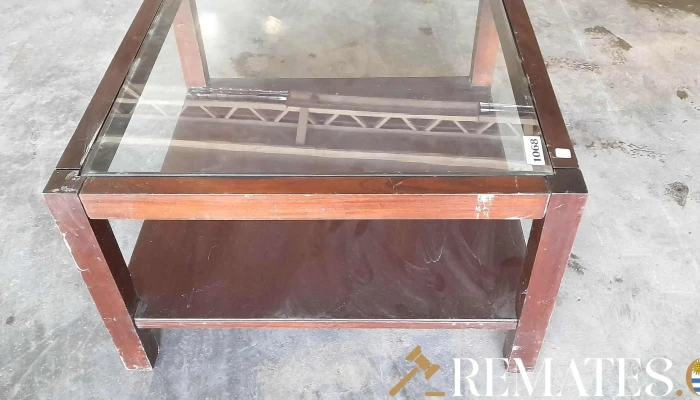 Mesa Ratona En Madera Tapa De Cristal -  1 - 17-06-2021