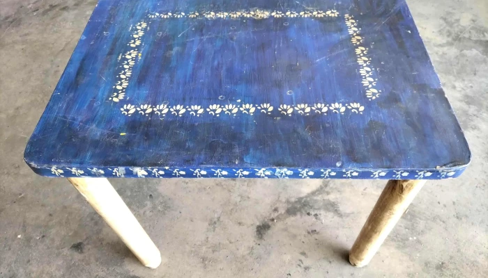 Mesa Ratona Tapa Azul Patas Blancas -  1 - 17-06-2021
