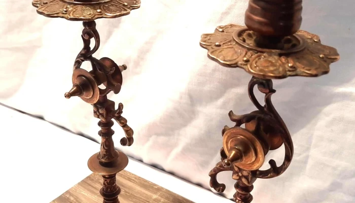 Par De Candelabros En Bronce -  3 - 05-06-2021