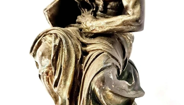 Petit bronce figura Moisés