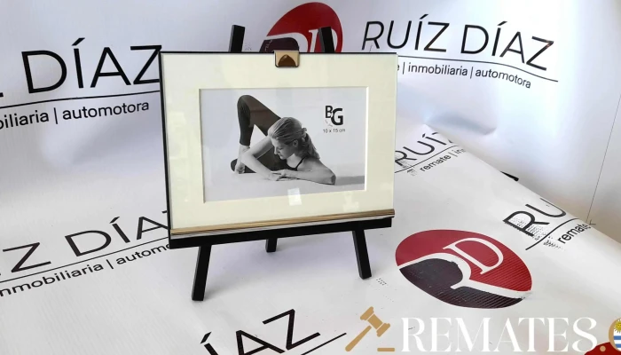 portaretrato con soporte