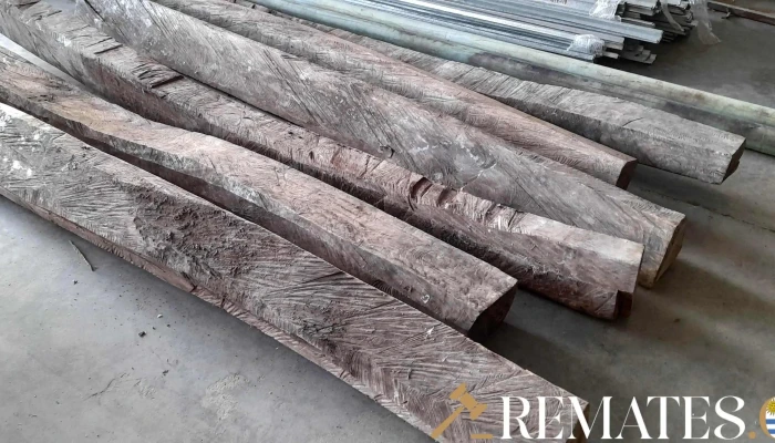 Postes De Madera Rusticos Se Venden Los 2 - 17-06-2021