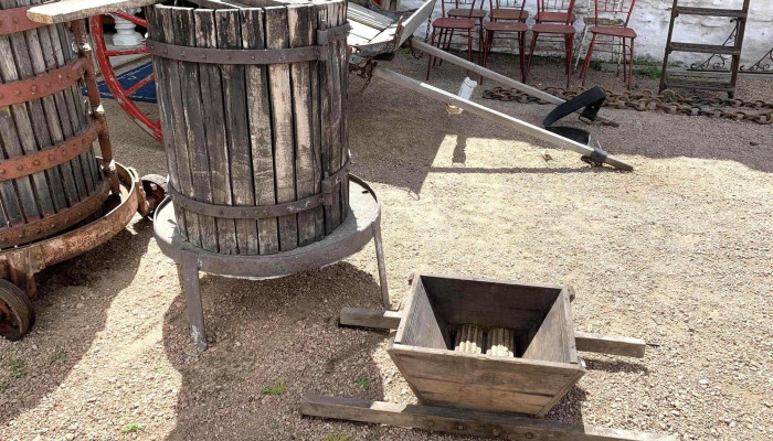 Prensa Para Vino Y Moledora 0,70 Diam X 1,15