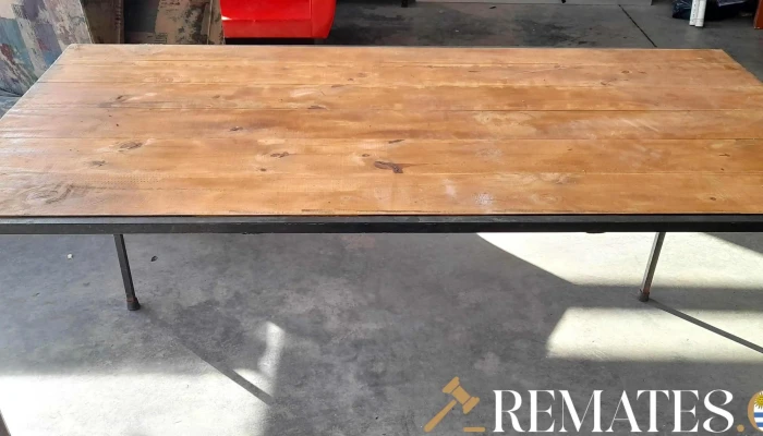 r mesa de comedor base de hierro y tapa de madera