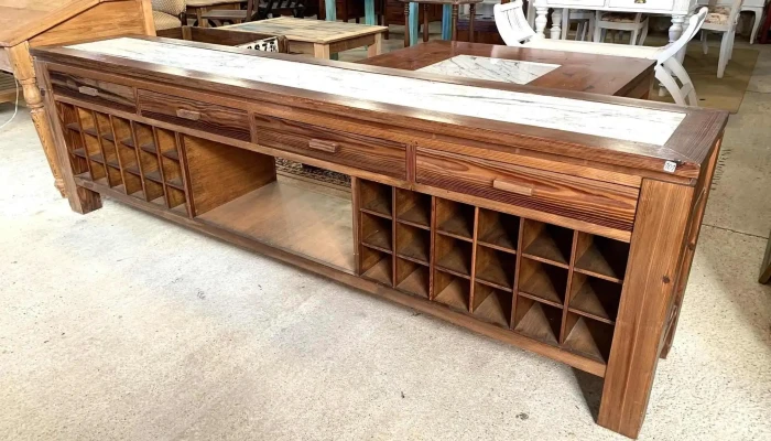 Rack Vinera En Pinotea Tapa Con Marmol 2,40 X 0,45 X 0,70 Alto