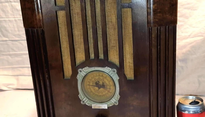 Radio Antigua Madera Art Deco Rola -  1 - 05-06-2021