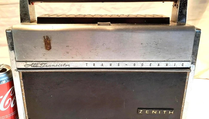 Radio transoceanica Zenith a la vista