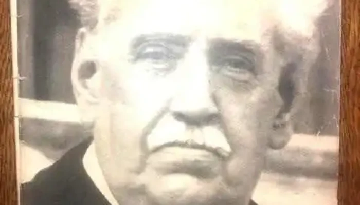 Revista Mundo Uruguayo anunciando muerte de Jose Batlle y Ordoñez